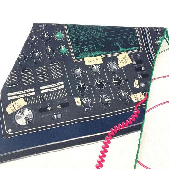 HERMES Cream Silk Scarf - Picture 7 of 15